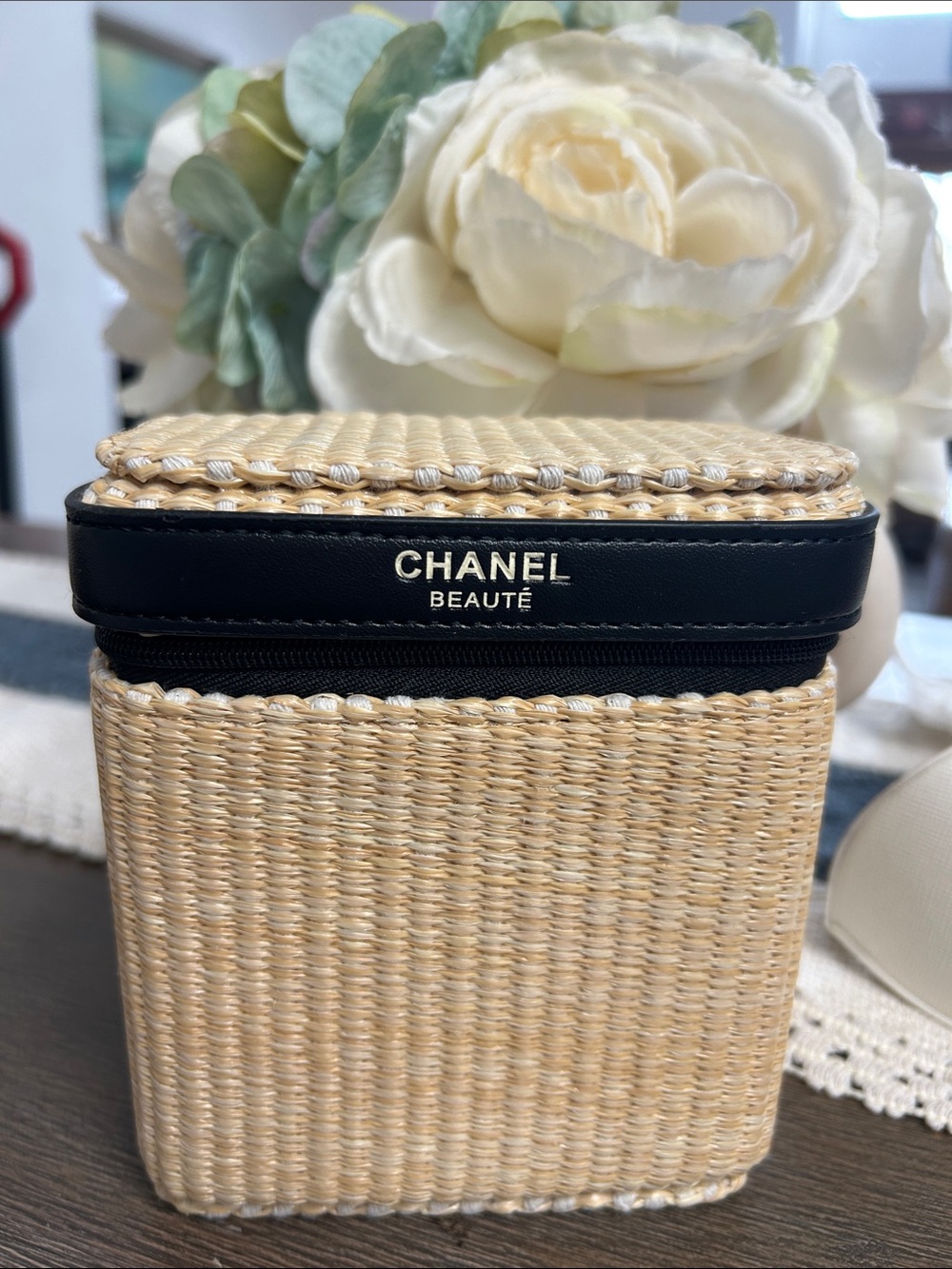 CHANEL Beauté Straw Cosmetic Case in Beige and Black Trim